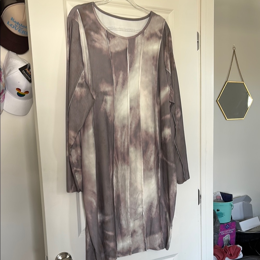 SHEIN Gray and White Dolman Sleeve Dress